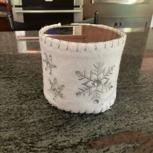 Snowflake wrap good condition for candles